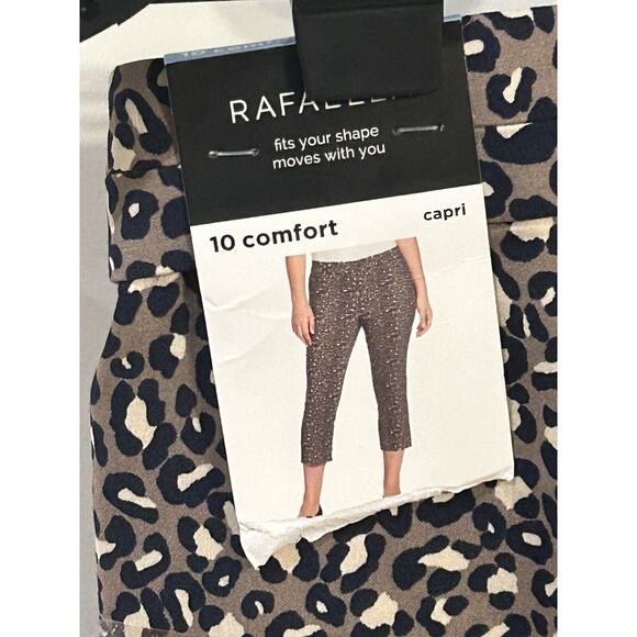 NWT Rafaella Gray Leopard Print Capris Women's size 10 - Picture 3 of 5